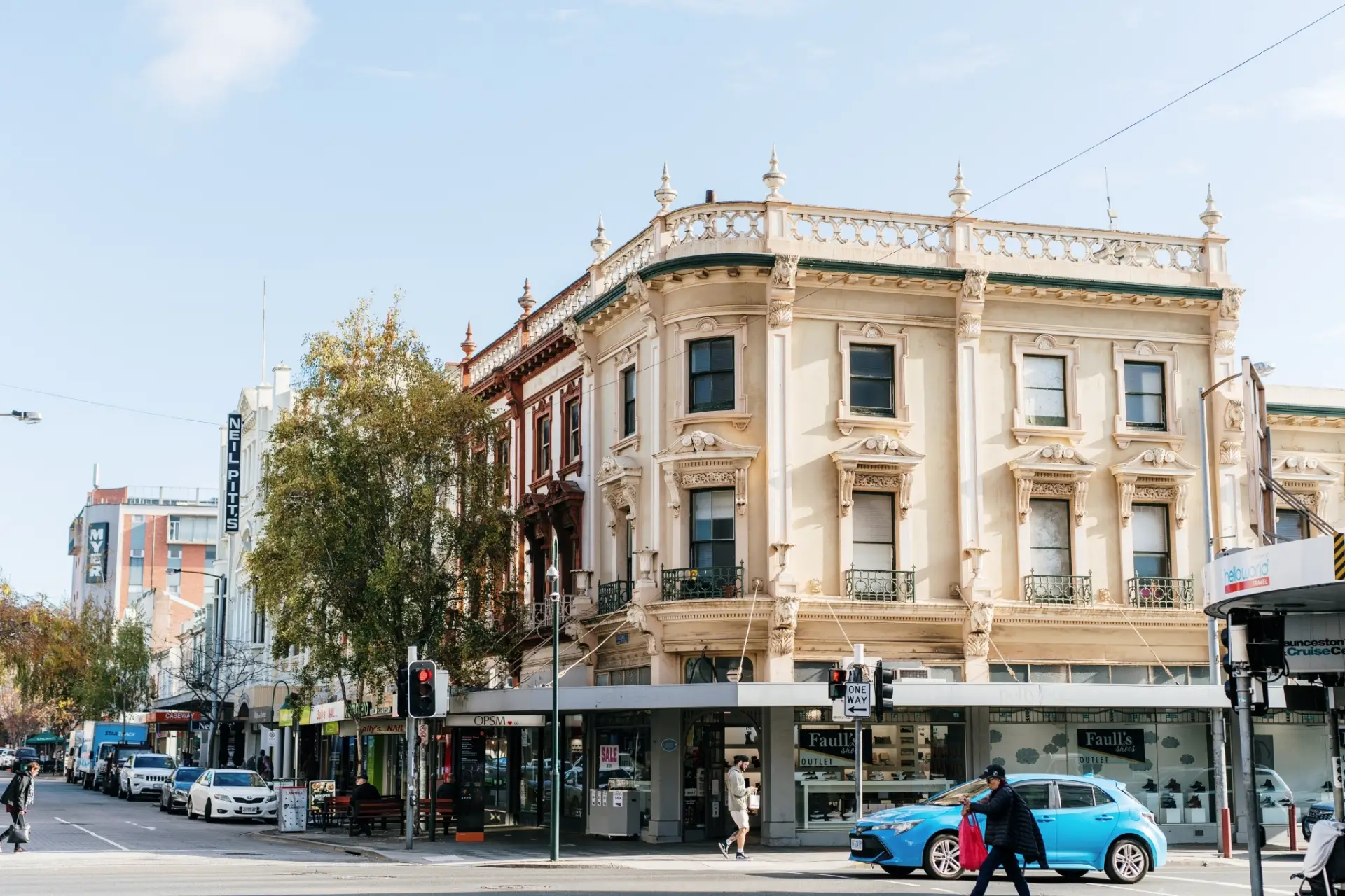 275182 architecture streetscapes